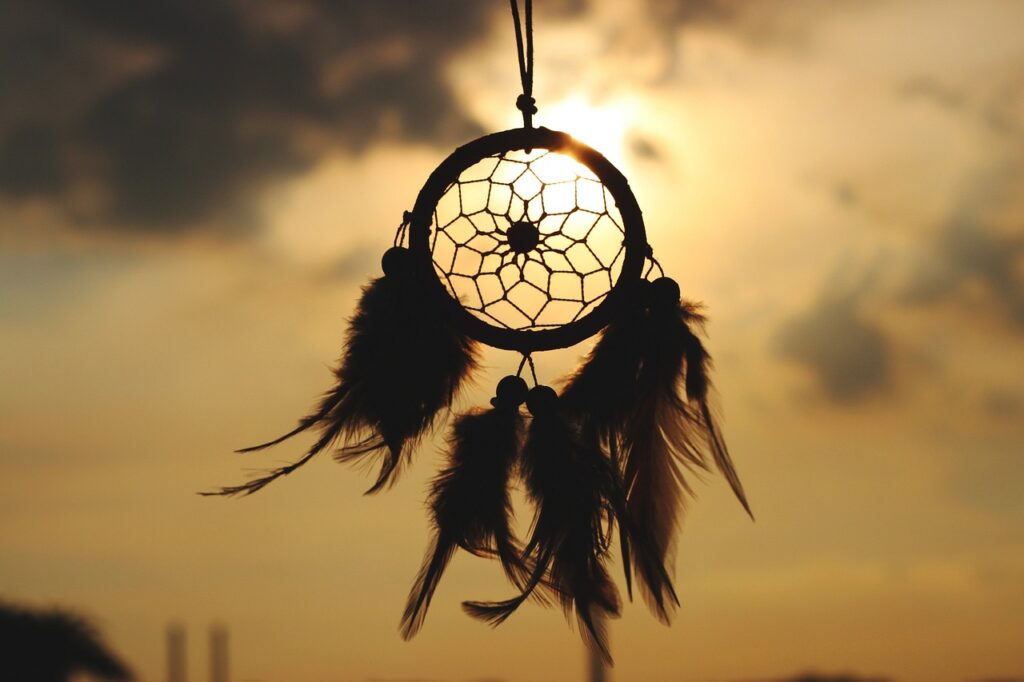 dream catcher, nature, culture-902508.jpg